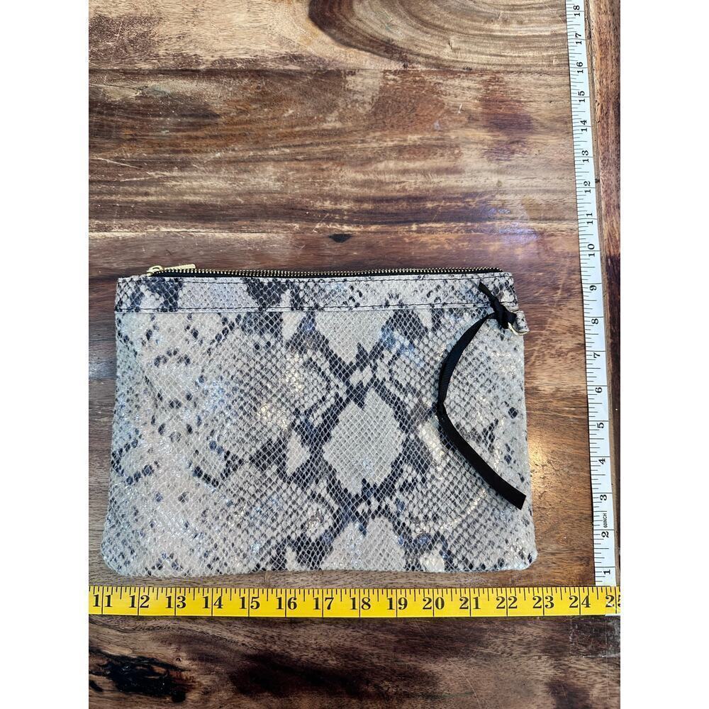 Laura di Maggio Women's Gray Black Snake Print Genuine Leather Wristlet - Picture 5 of 5